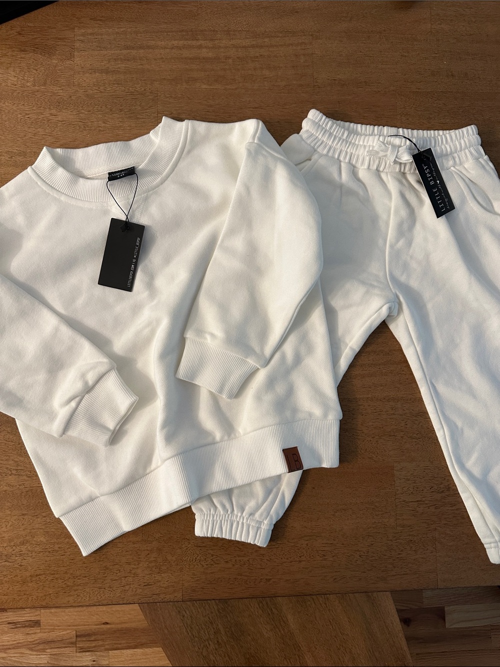 NWT Little Bipsy White Sweatshirt & Jogger Set Size 3-4T